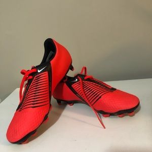 NWOB Nike Size 6 Phantom Venom Club FG Soccer Cleats